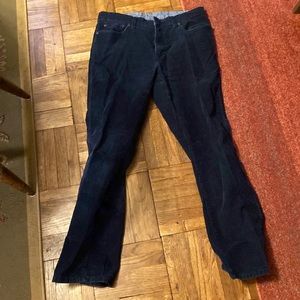 Nice Men’s LL Bean used corduroy pants navy